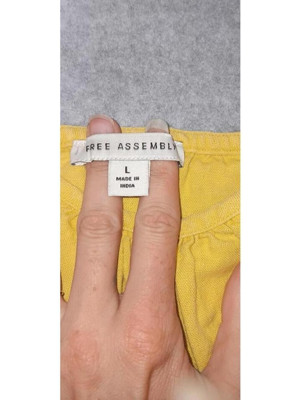 Free Assembly Sleeveless Linen Blend Blouse Womens Size Large Yellow Adjustable - Picture 2 of 11